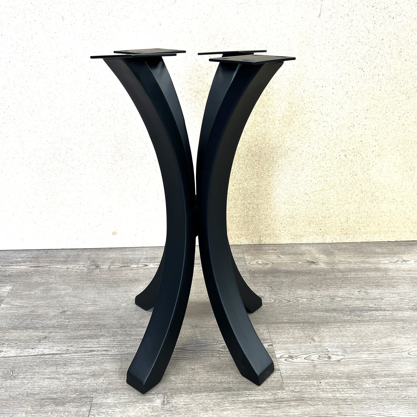 H23 x W12 Curvy Spider Shaped End Table Legs