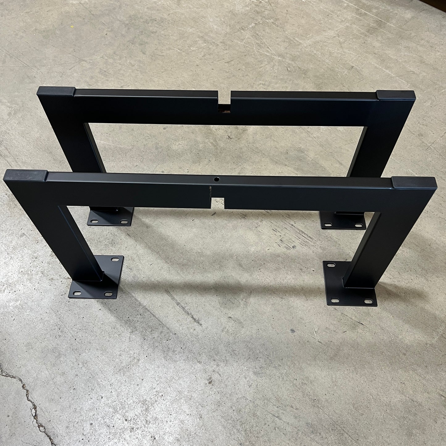 H17" x L30" x W30" ROUND Coffee Table Legs