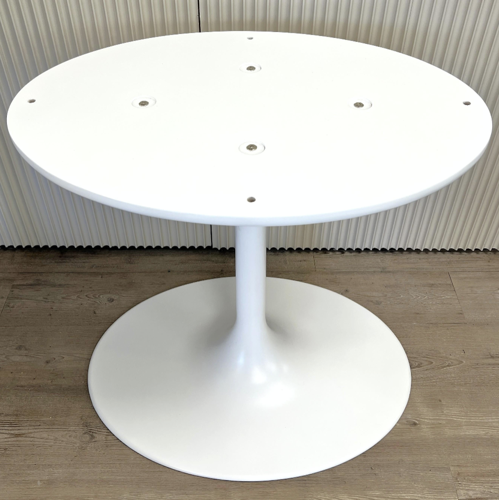 Custom Order - Oval Tulip Base - White